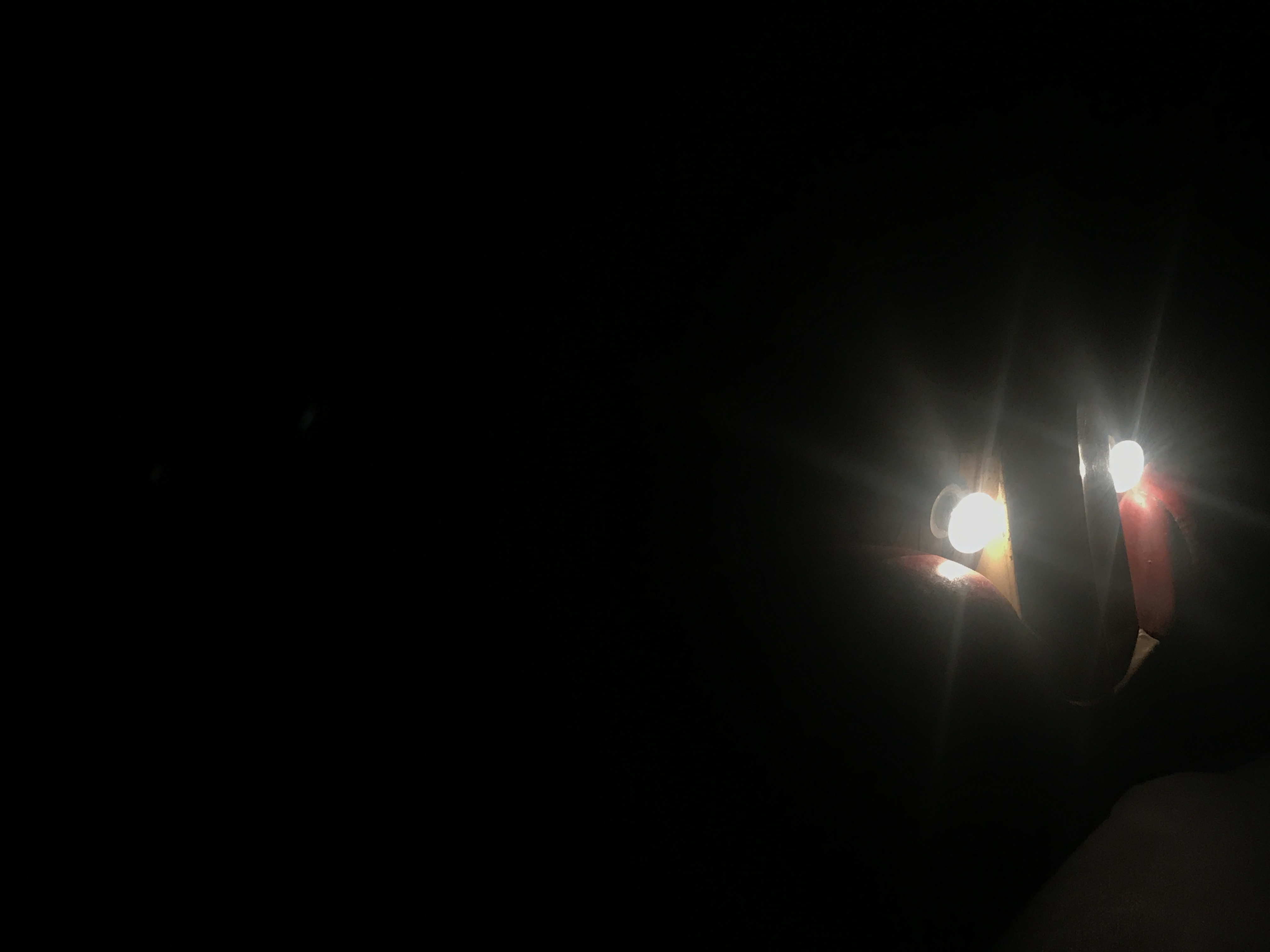 Una auto Ingap che sfreccia nella notte a luci accese... - foto di Giovanfranco di Giunta - COMPRO GIOCATTOLI